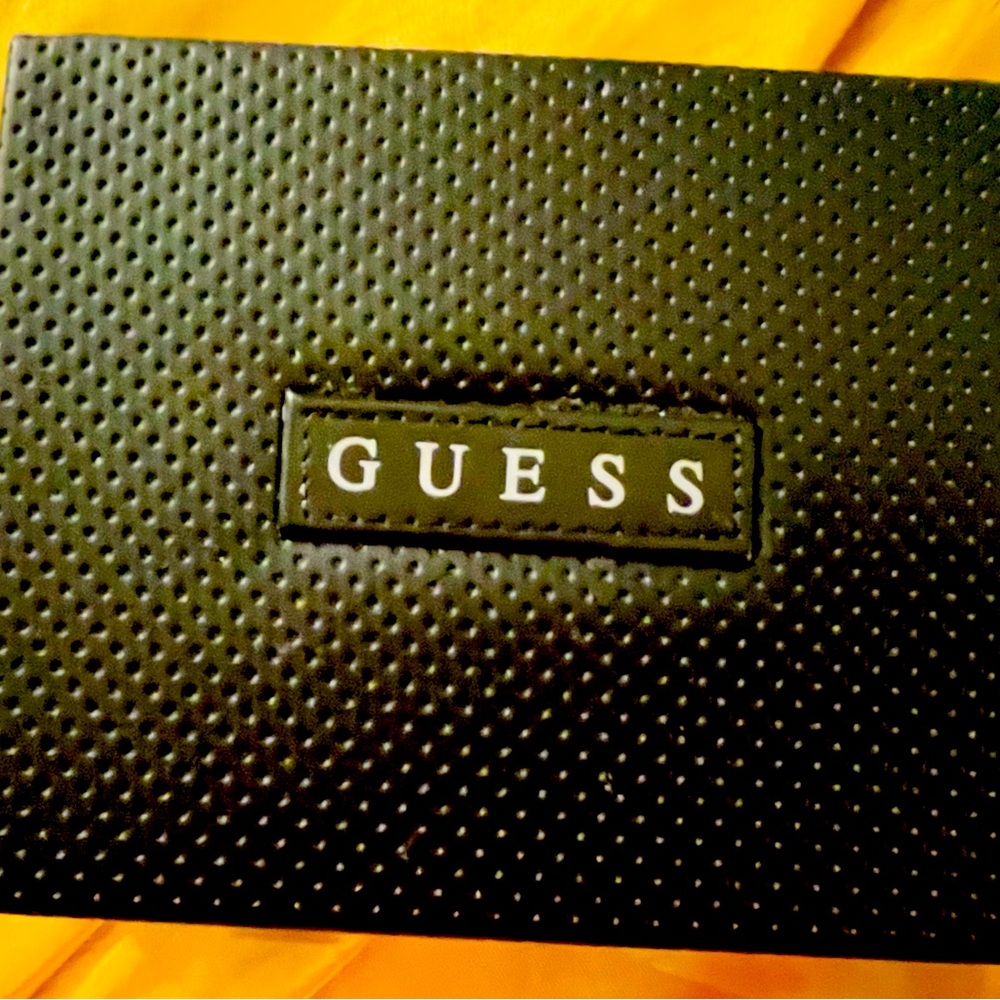 NWT black guess wallet